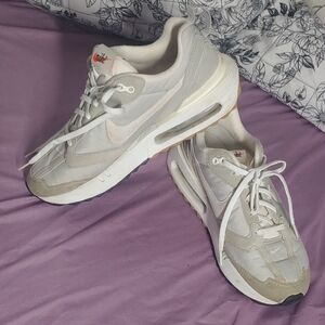 Nike Air Max Dawn Women's Sneakers Size 9